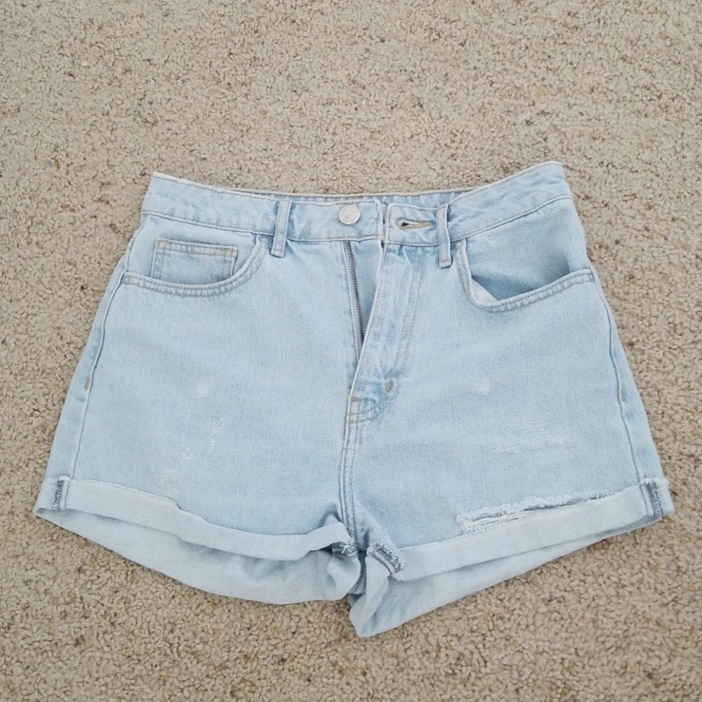 Light Midwaist Jean Shorts